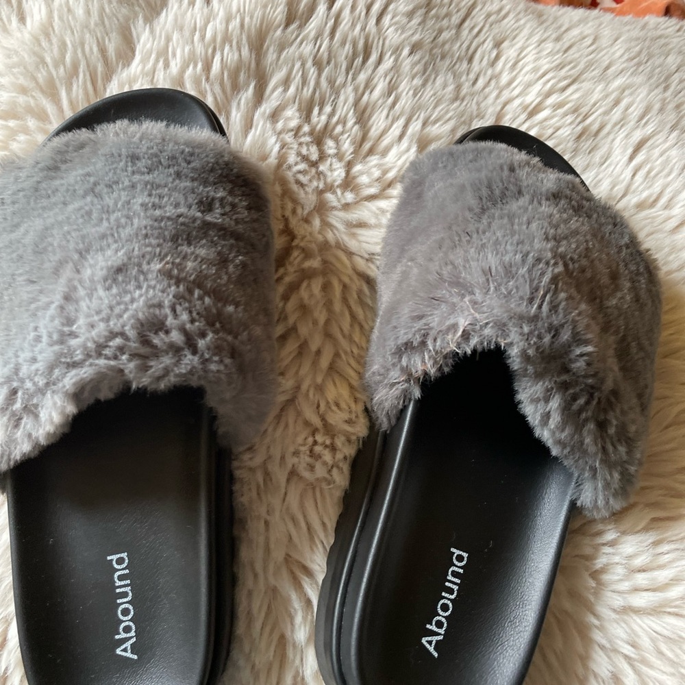 Slippers